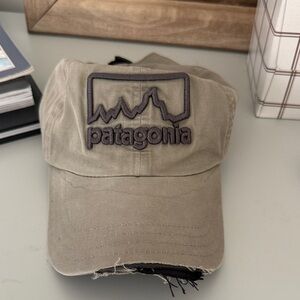 Vintage! Patagonia khaki green hat with dark gray logo